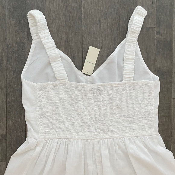 NWT Abercrombie & Fitch White Lined Dress - Picture 3 of 7